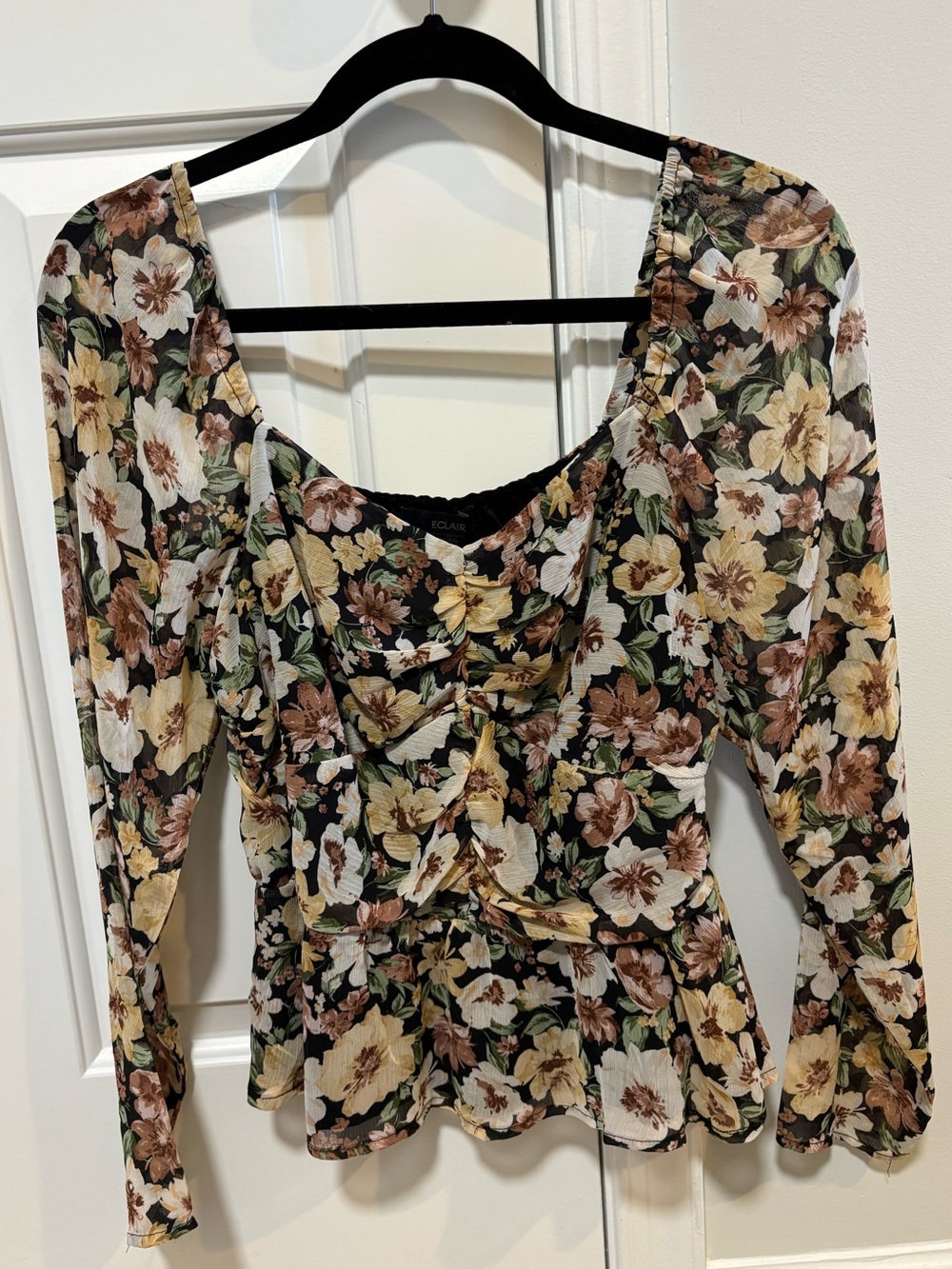 Versona Eclair Floral Ruched Chiffon Top